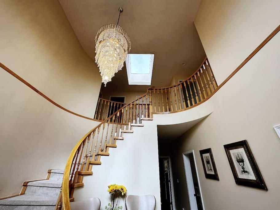Super Cosy 8Bed & 6Bath In Vancouver Heart Near To Airport And Downtown Εξωτερικό φωτογραφία