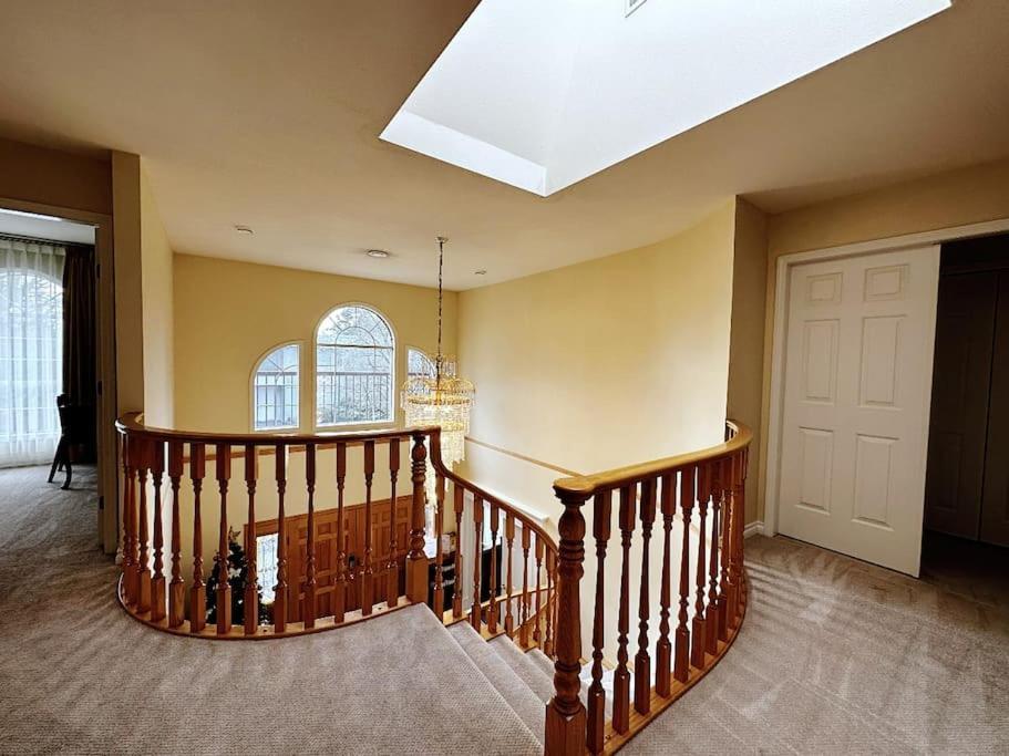 Super Cosy 8Bed & 6Bath In Vancouver Heart Near To Airport And Downtown Εξωτερικό φωτογραφία