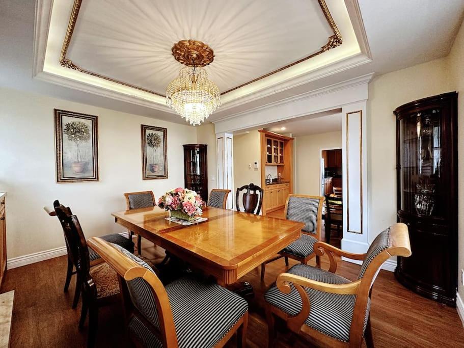 Super Cosy 8Bed & 6Bath In Vancouver Heart Near To Airport And Downtown Εξωτερικό φωτογραφία