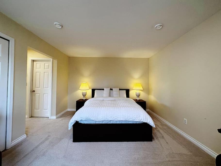 Super Cosy 8Bed & 6Bath In Vancouver Heart Near To Airport And Downtown Εξωτερικό φωτογραφία